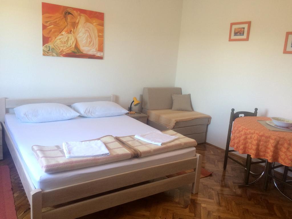 Apartments Radulovic Биоград-на-Мору Экстерьер фото